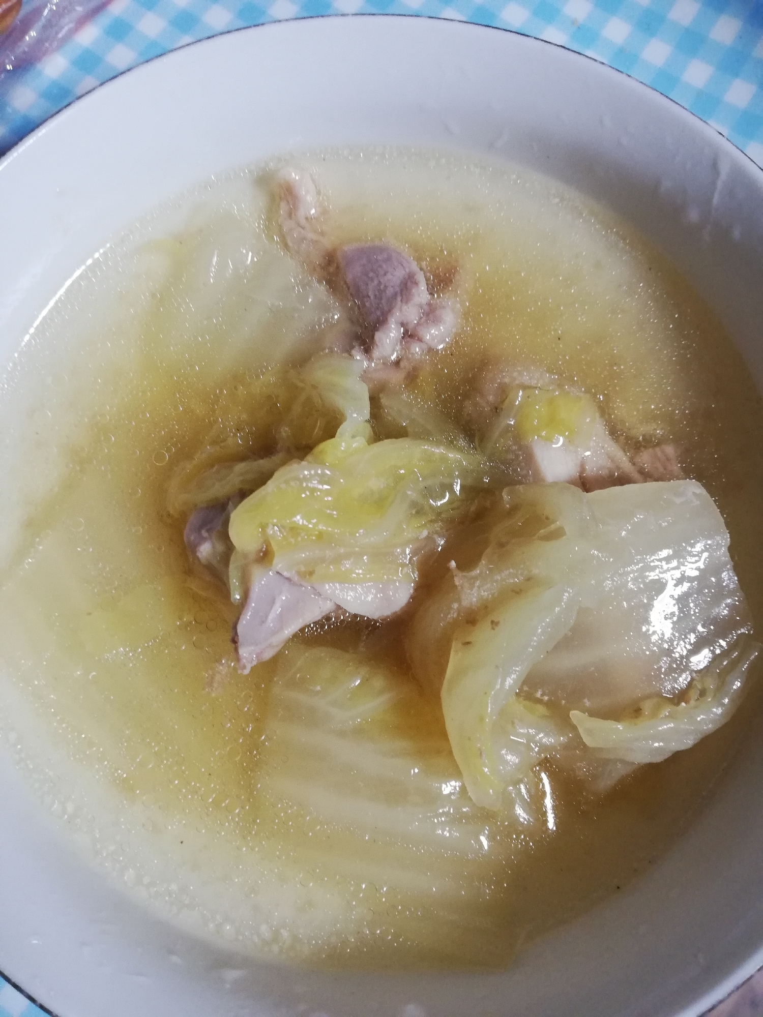 鶏肉と白菜のスープ
