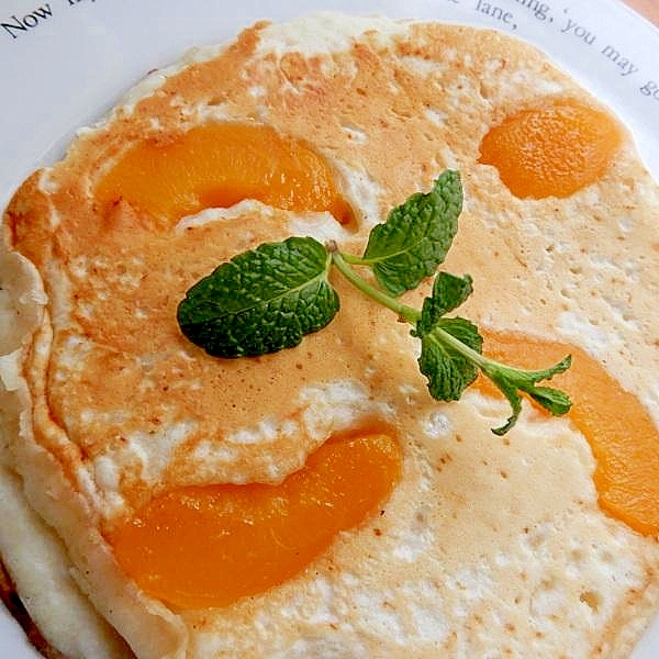 卵・牛乳・豆乳なし❤黄桃のシロップ缶でパンケーキ♪