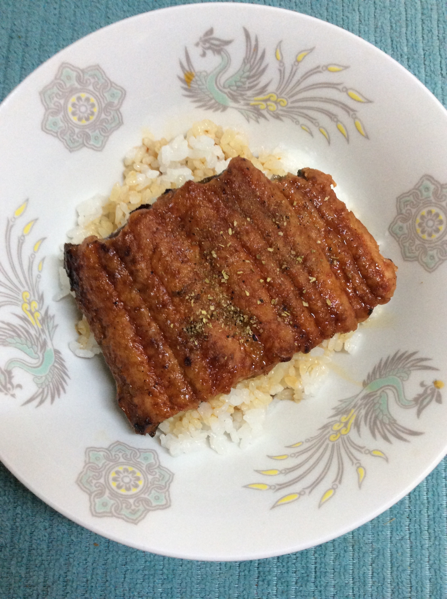 お酒を使わずふっくら♪鰻の蒲焼きの温め方