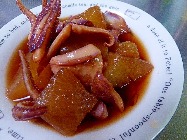 ★卵・乳不使用★ 簡単すぎる!イカと大根の煮物♪