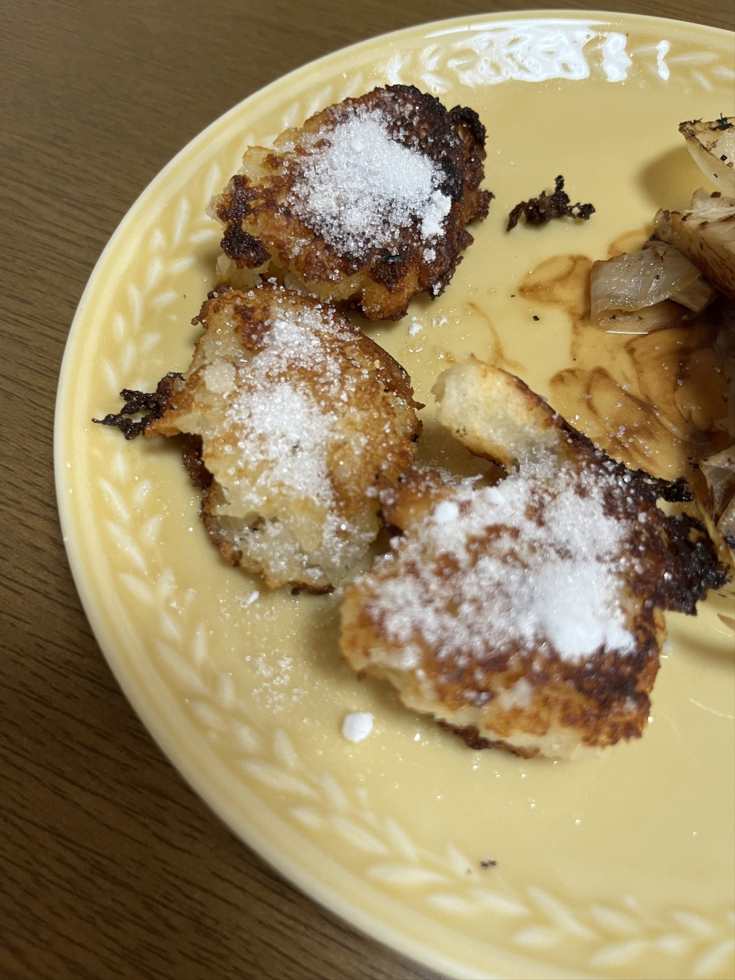 パン粉のドーナツ風