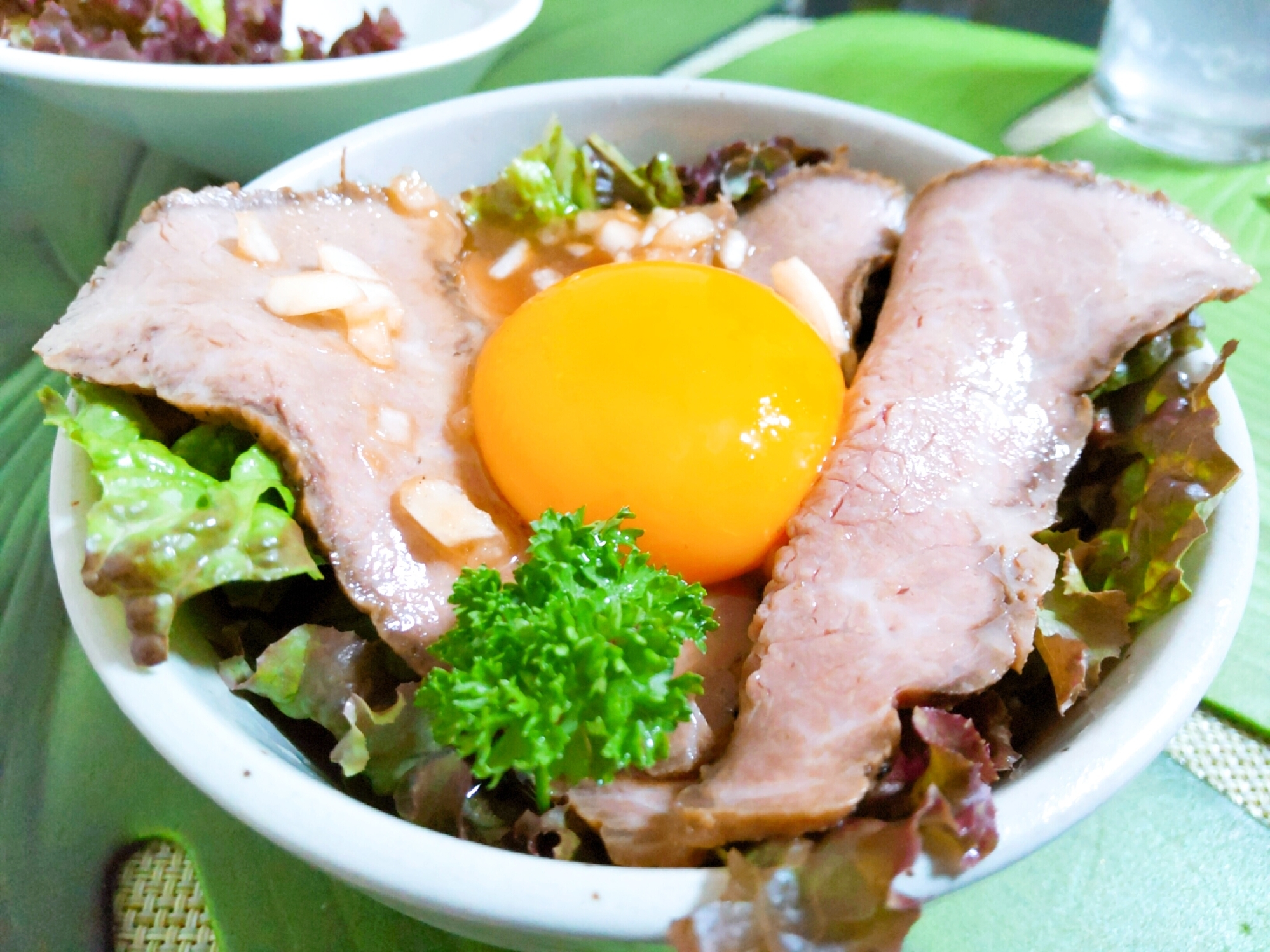 簡単♪コク旨♪ローストビーフ丼(・ิω・ิ)