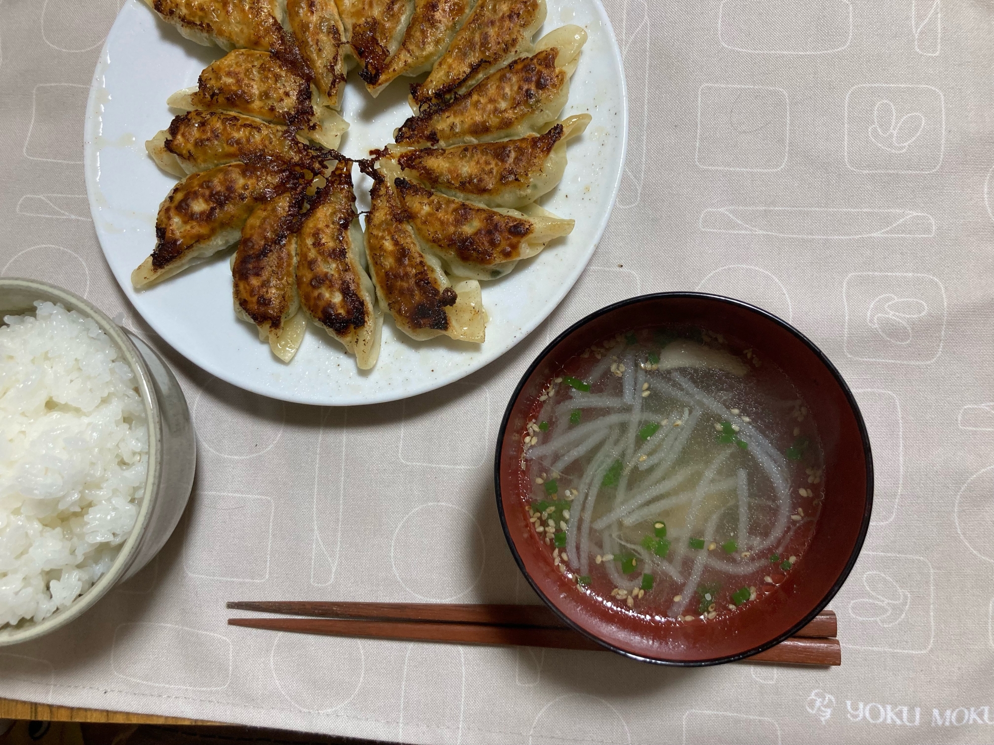 うちのスープ　もやしとしめじの中華スープ