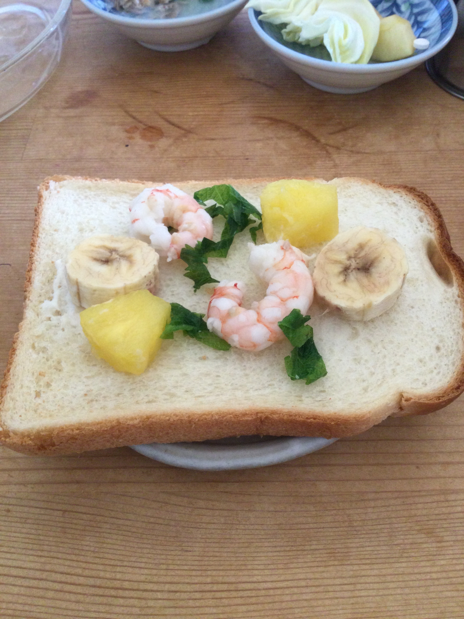 海老＆フルーツオープンサンド♪