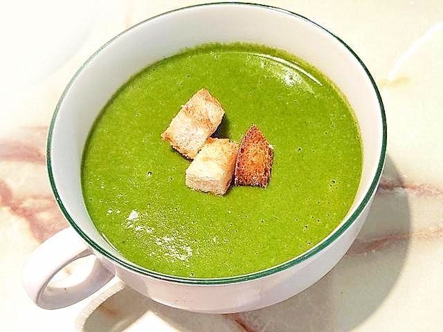 抹茶のようなグリーン!ほうれん草たっぷりポタージュ