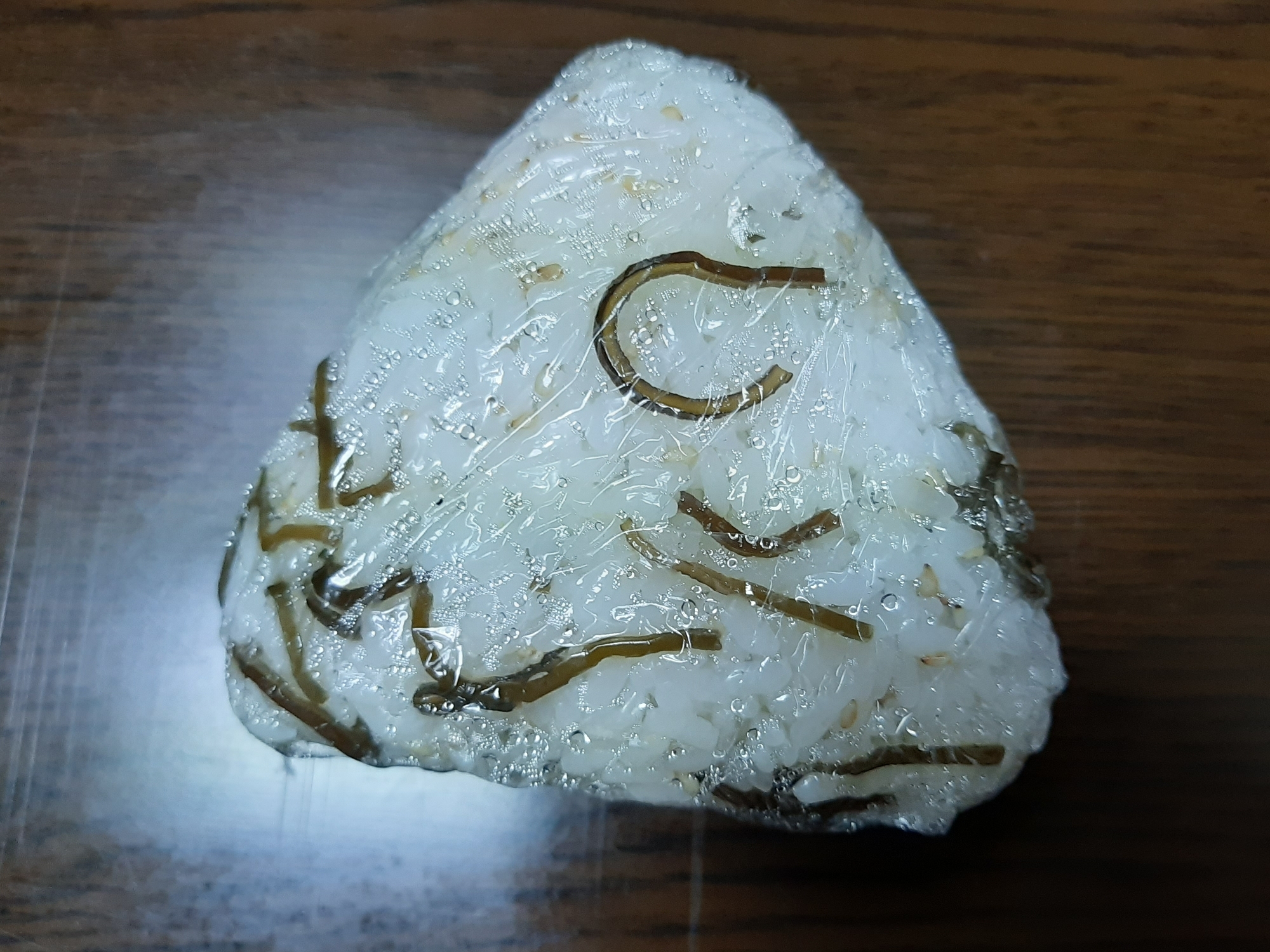おにぎりアレンジ 塩昆布&白ごま