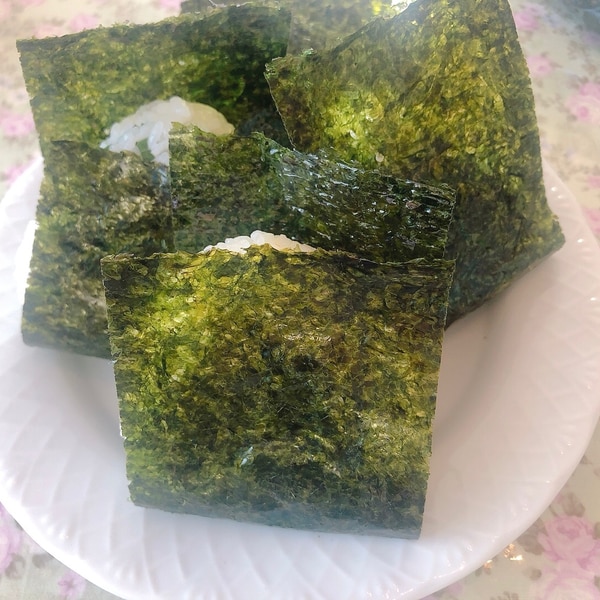 黄金比 和風ツナマヨおにぎり 缶詰 レシピ 作り方 By Chaika 楽天レシピ 黄金比 和風ツナマヨおにぎり 缶詰 レシピ 作り方 By Chaika 楽天レシピ