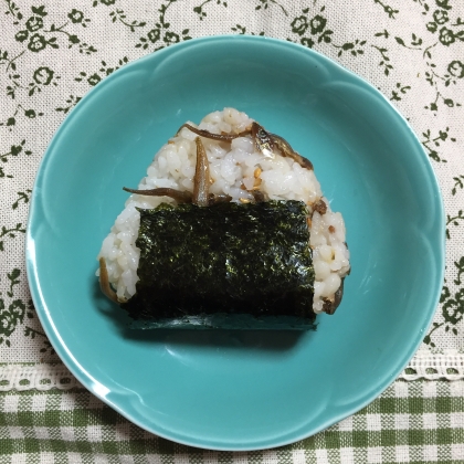 春告魚✿いかなごのくぎ煮で香ばしおにぎり（兵庫県）