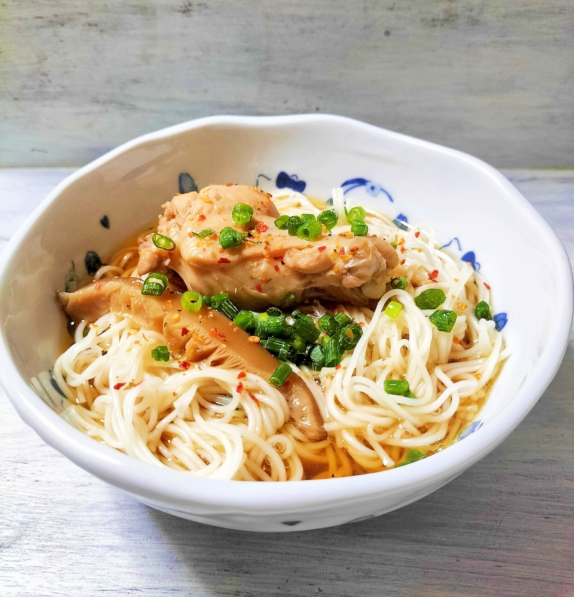 肌寒い日に♡鶏だしにゅうめん