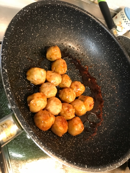 とろーんと甘辛あんの肉団子♪