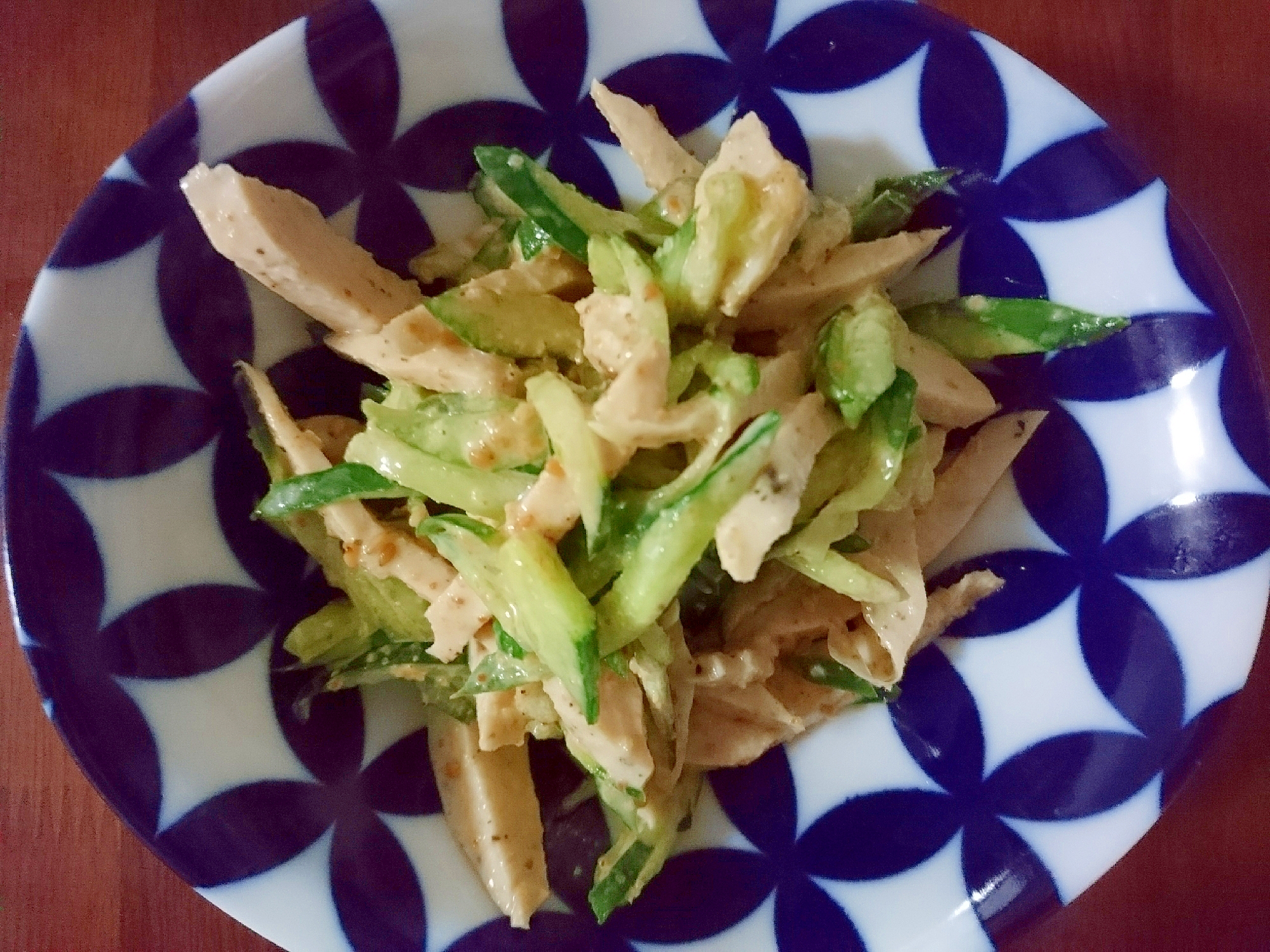 サラダチキンと胡瓜の棒々鶏