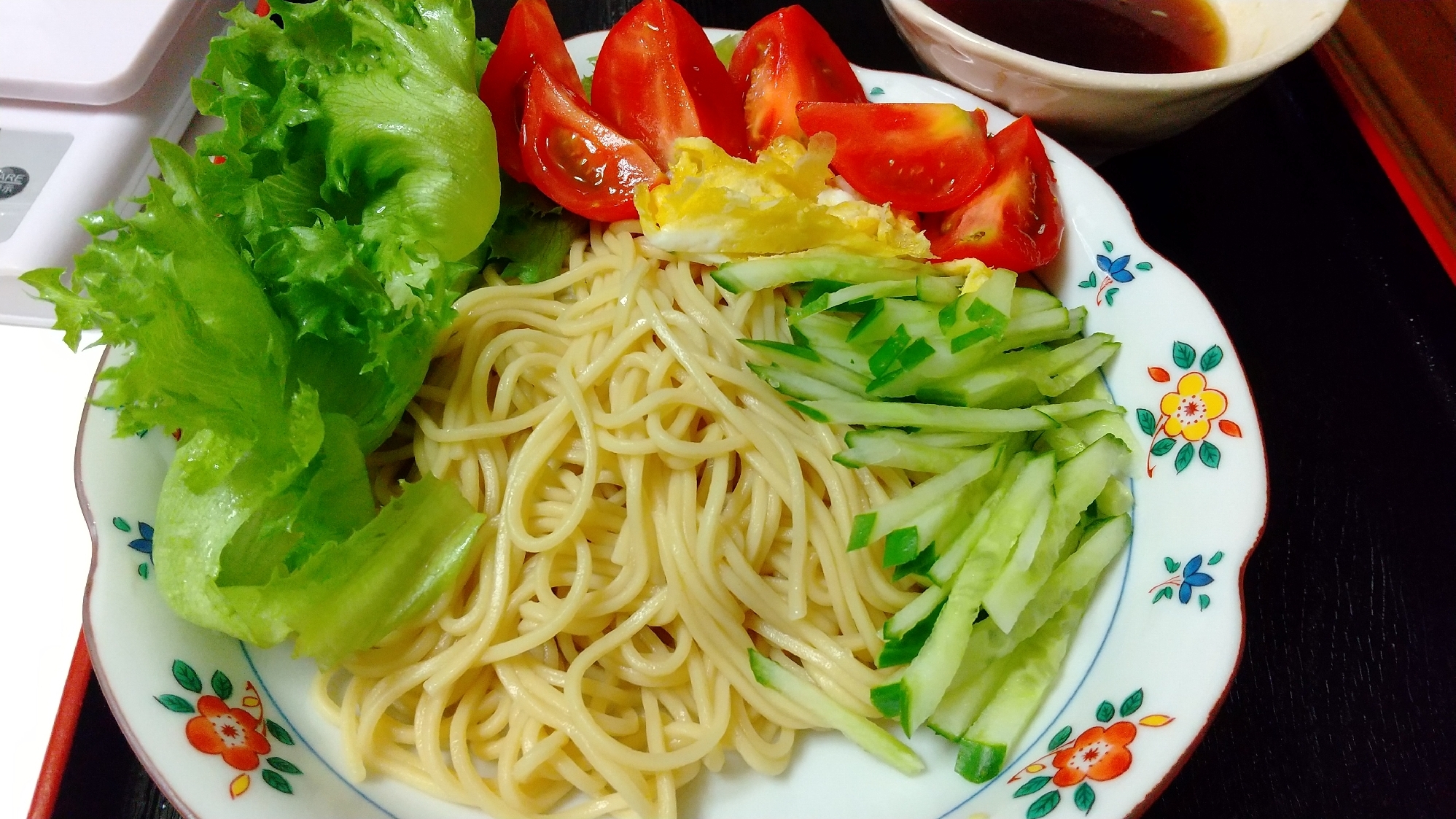 サラダ冷麺！自家製タレで～