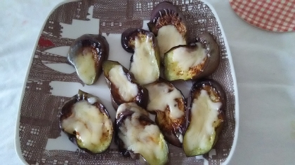 子供が喜ぶ 簡単 ナスのケチャップチーズ焼き レシピ 作り方 By みずたまsweet 楽天レシピ