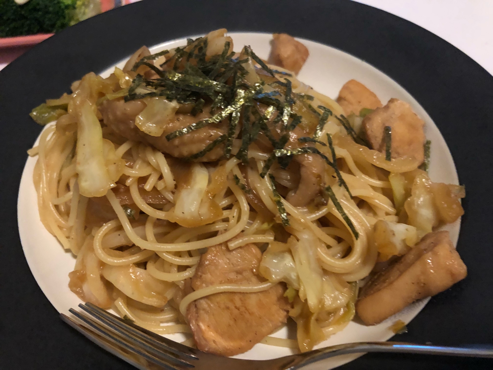 貧乏大学生の貧乏飯！野菜たっぷり和風パスタ