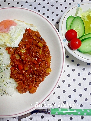 簡単！カレールーでドライカレー♪