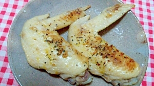 ジンジャー＆ガーリック風味♪鶏手羽先の塩麹焼き