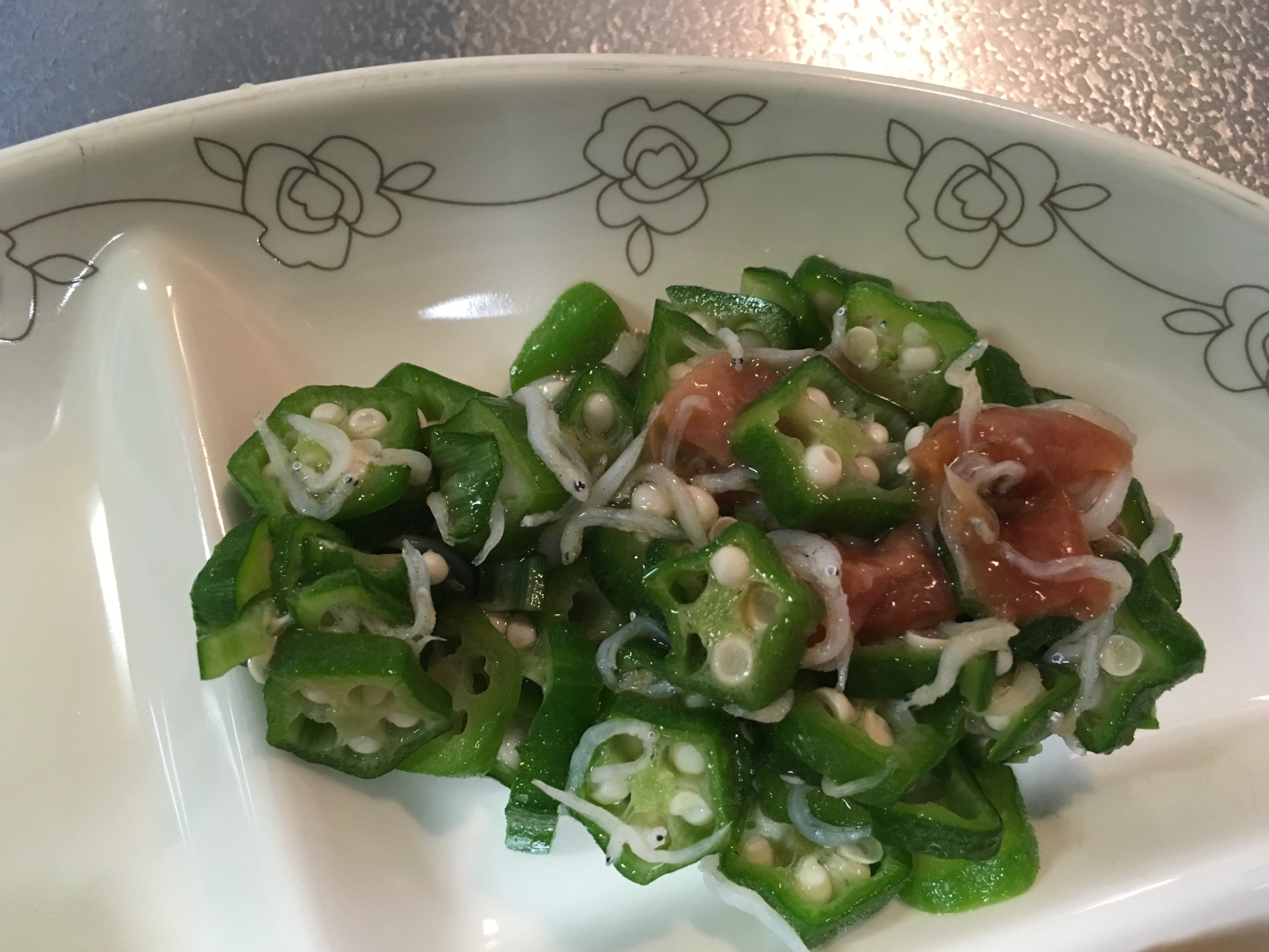 さわやか!オクラの梅しらす和え