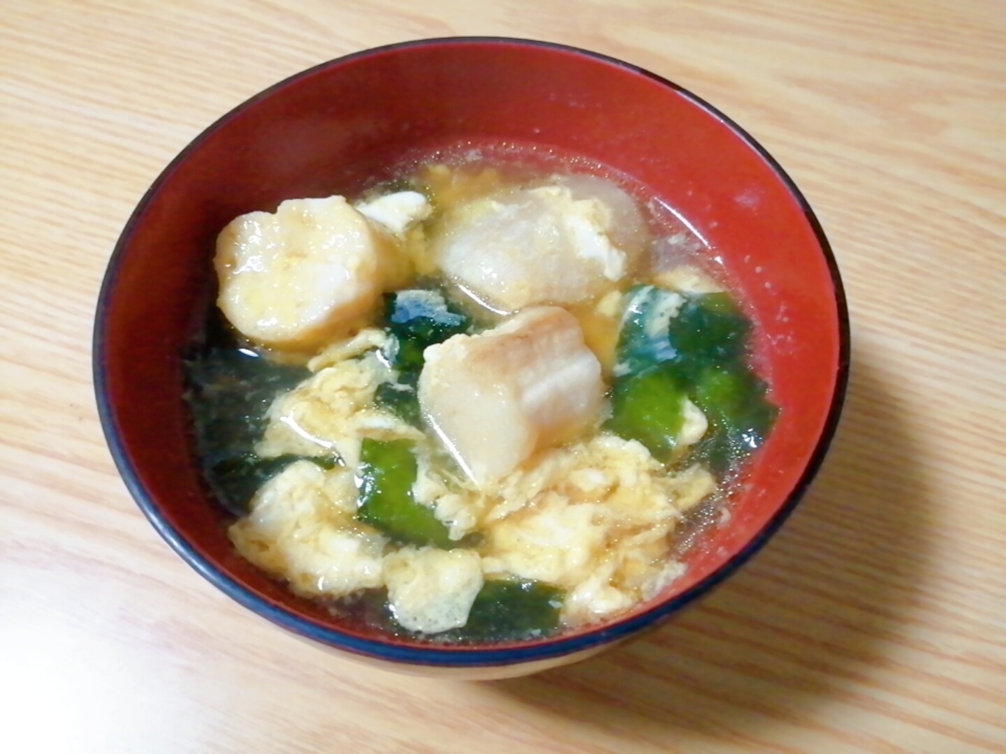 卵と麩とわかめの中華スープ