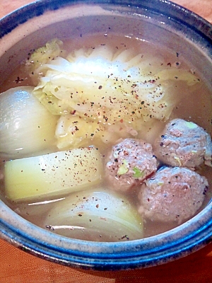 白野菜の肉団子スープ鍋