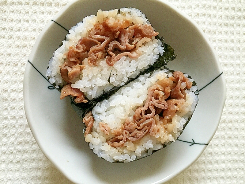 握らないおにぎり.おにぎらず♪甘辛豚肉♪