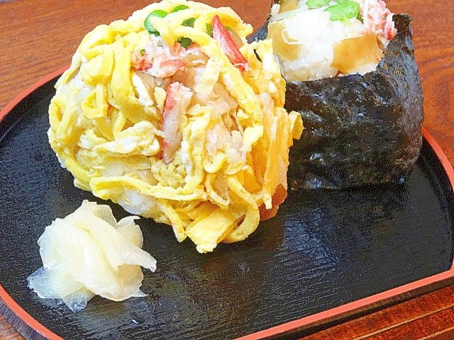 北海道グルメ♪　「カニのバラ寿司むすび」