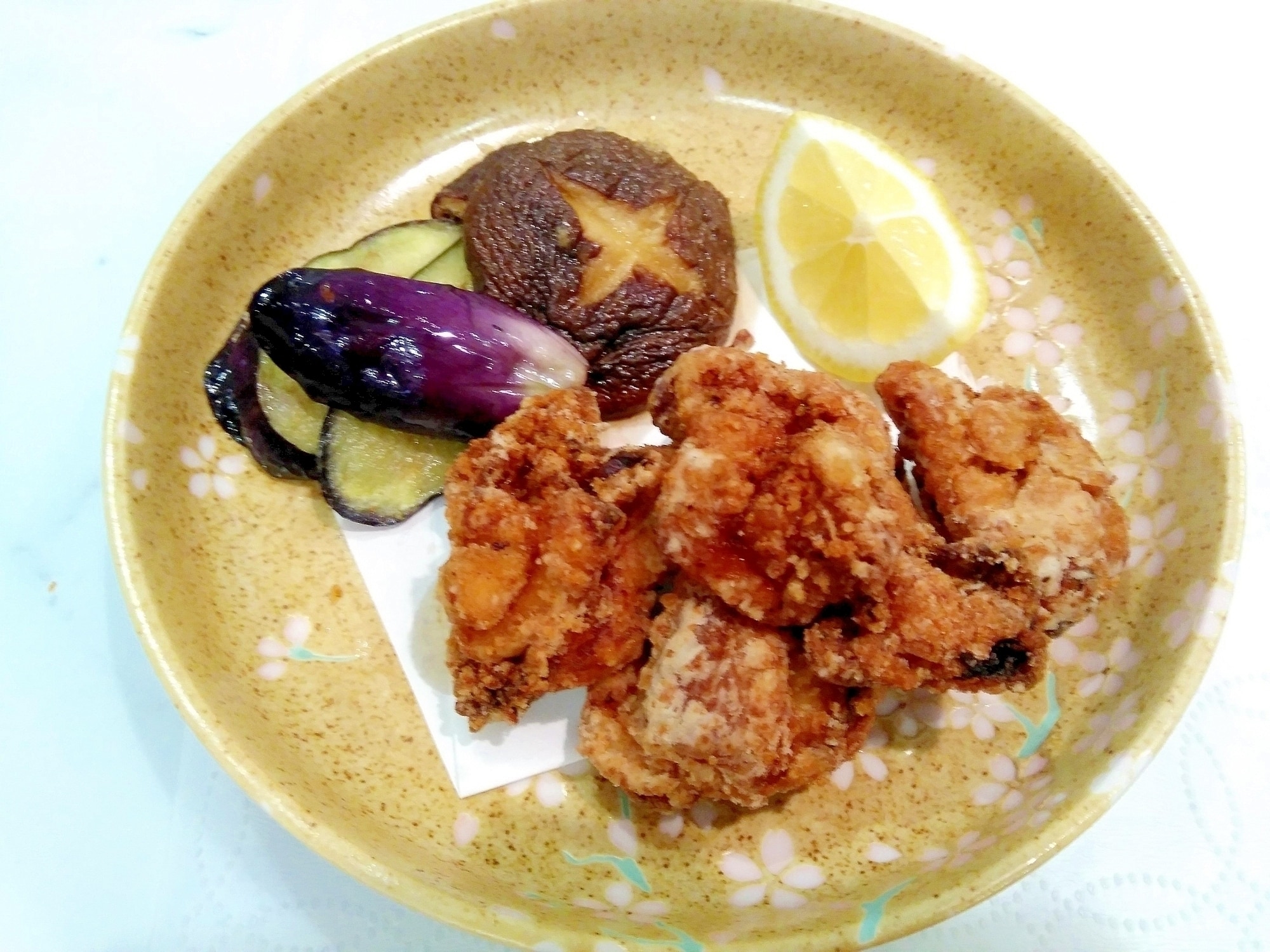 人気の鶏もも 2kgパック×6=12kg 鳥唐揚げ！ 水炊き鍋 鶏モモ塩焼き！チキンカレー！チキンカツ！に最適！トリモモ 2Kgx6入り（200up)  - atskk.jp