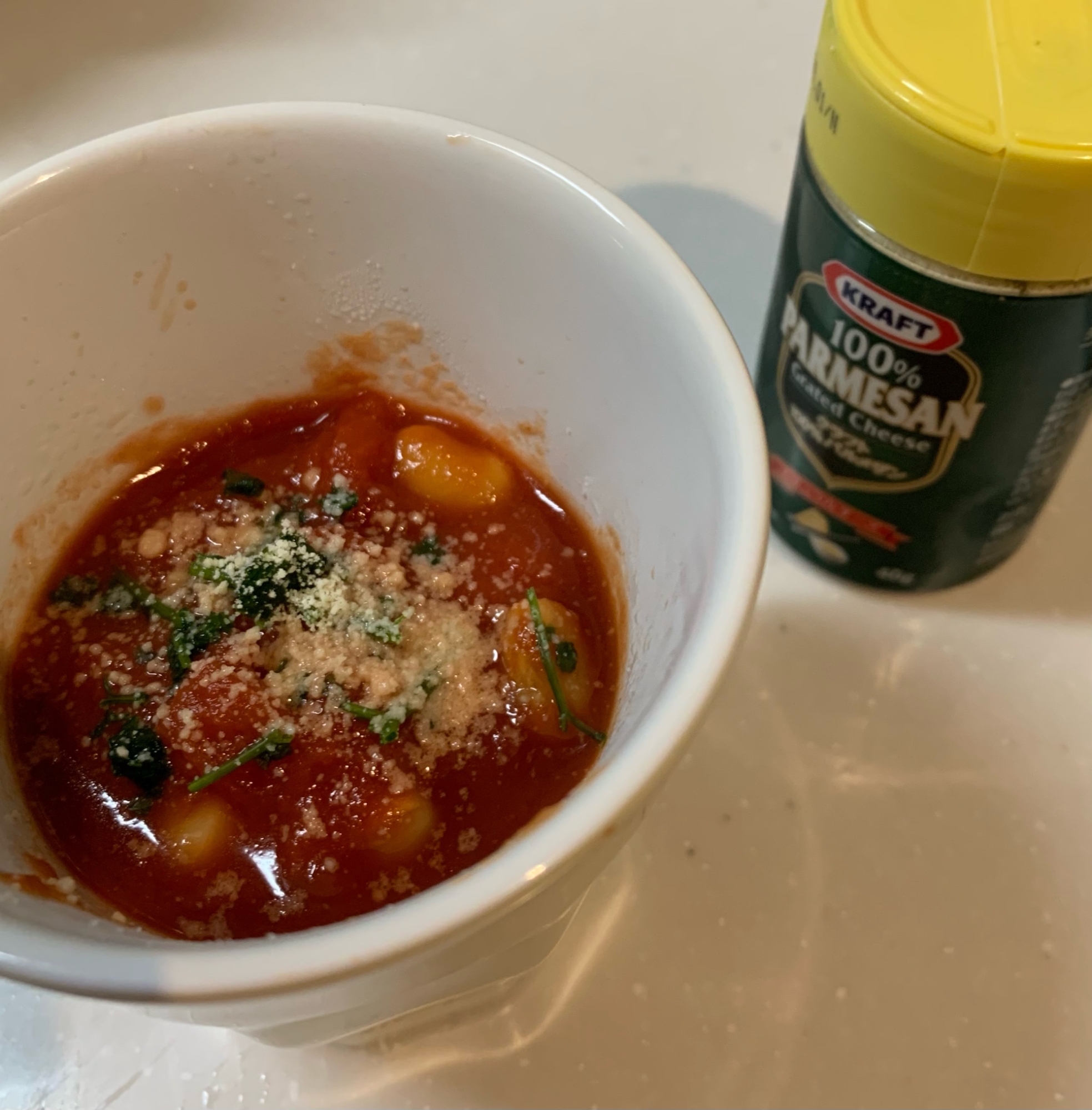 レンジで簡単　カットトマトと水煮大豆の食べるスープ