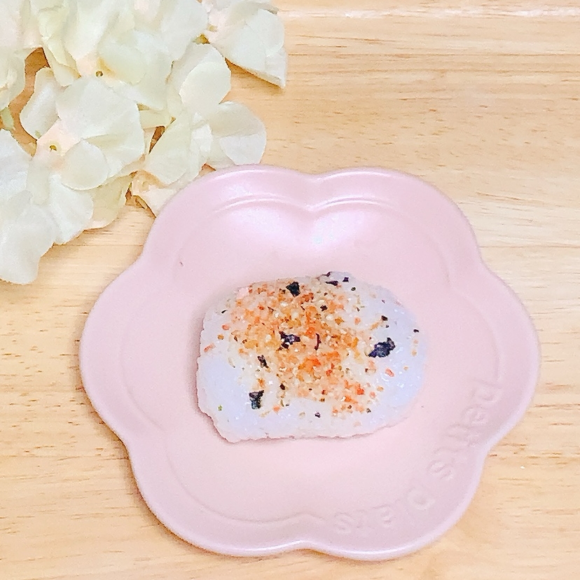 ふりかけおにぎり（ツナマヨ）✧˖°