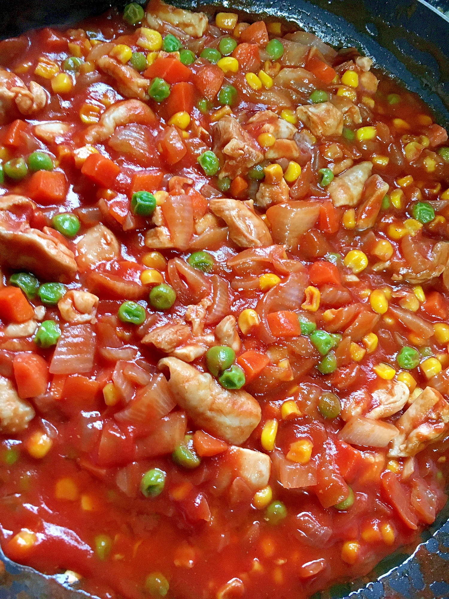 鶏肉とミックスベジタブルのトマト煮