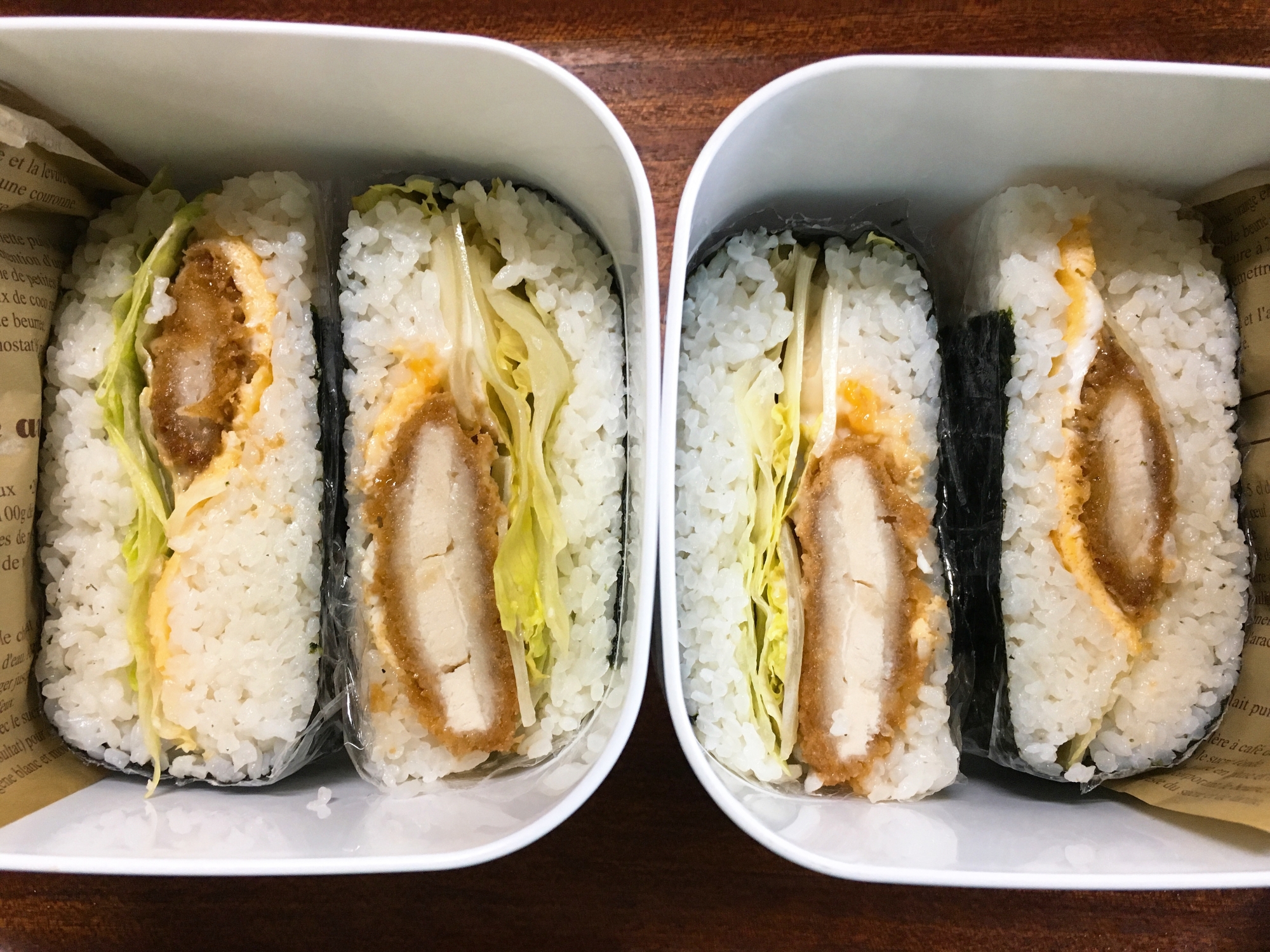 甘辛チキン南蛮カツとレタスのおにぎらず