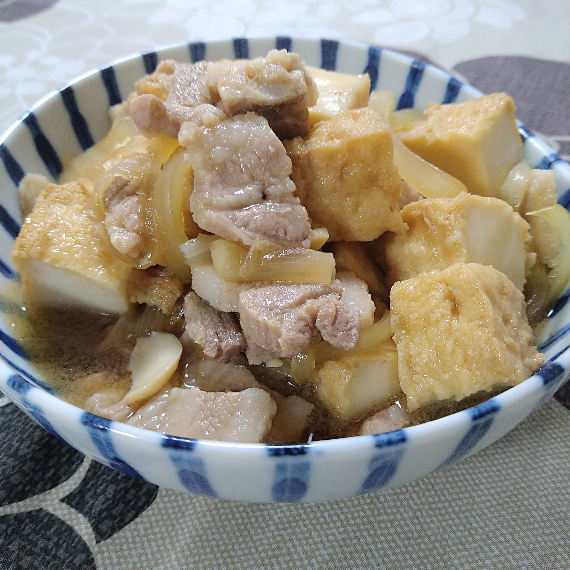 【豚バラと厚揚げの甘辛煮】安くてボリューム満点☆