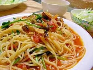 茄子とほうれん草のトマトソーススパゲティ