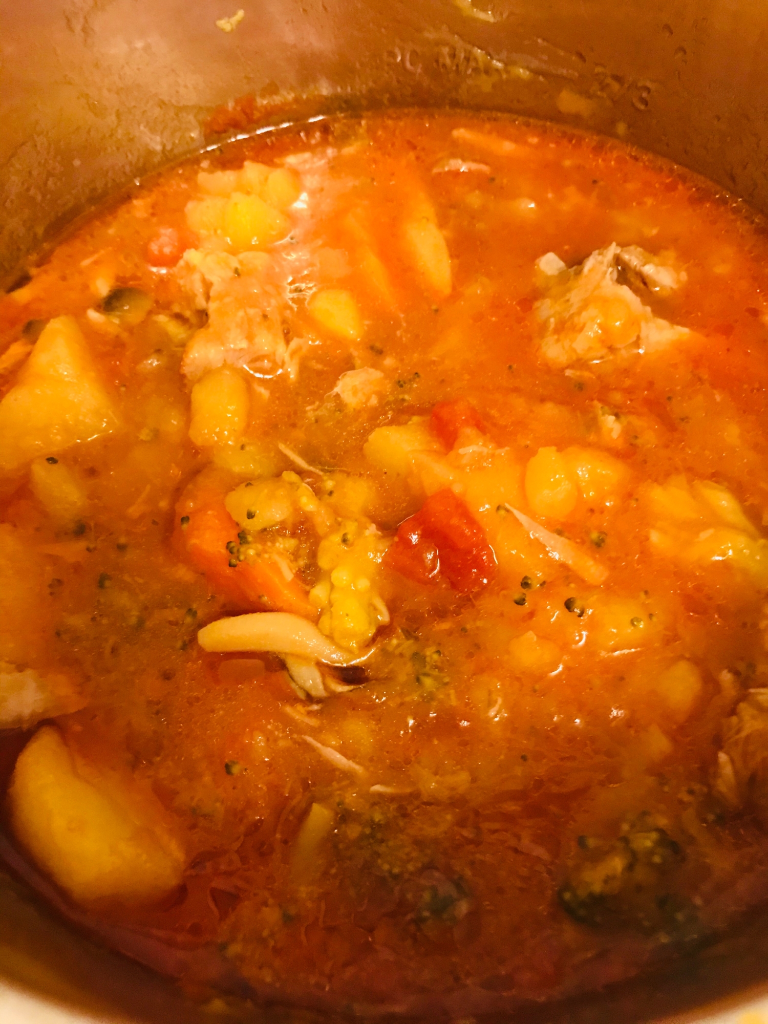ジャガイモ　豚肉　ブロッコリー　圧力鍋トマトスープ