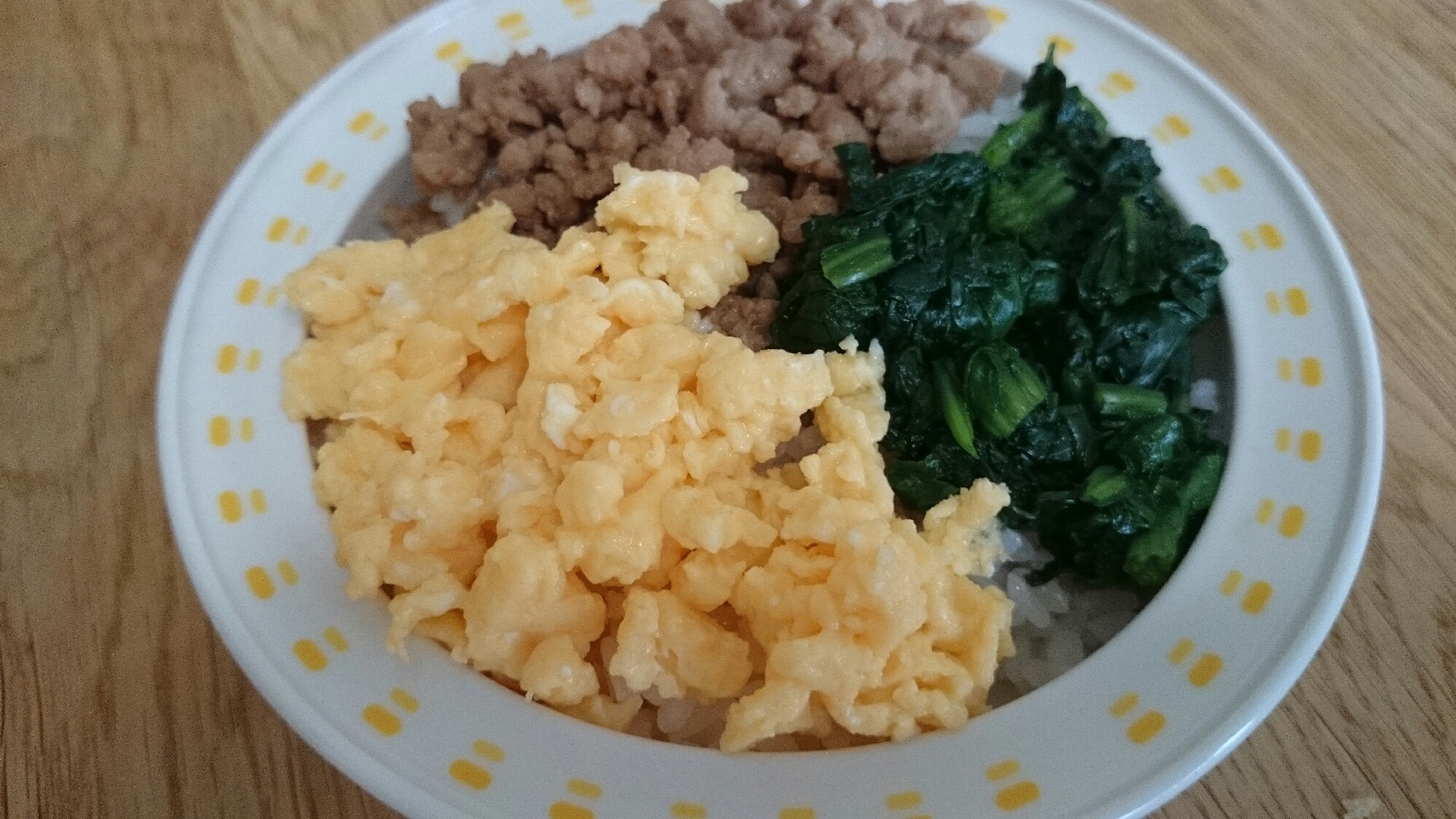 子ども大好き三色丼