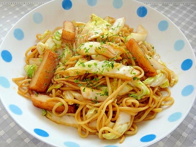 白菜とさつま揚げのソース焼きそば