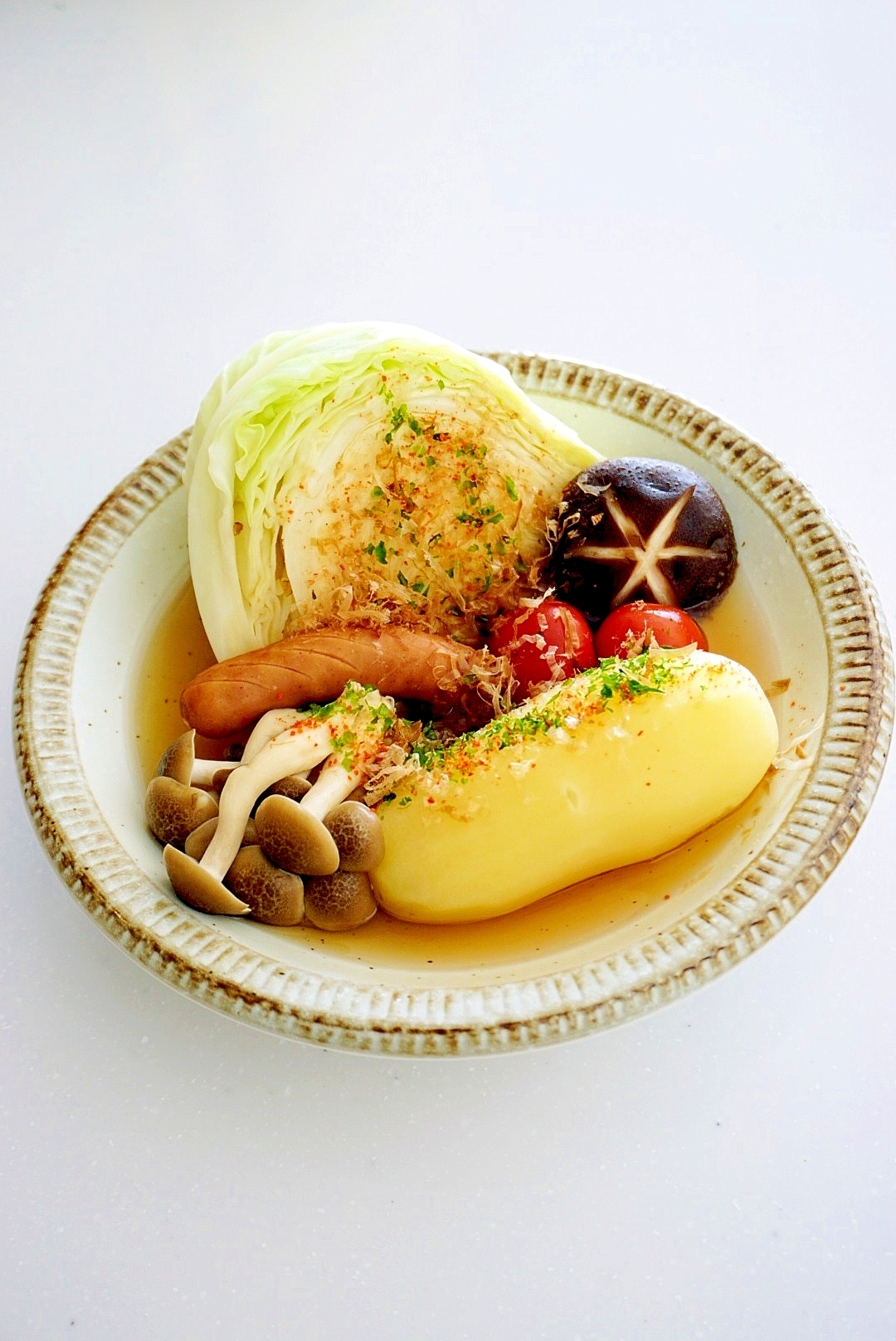 野菜の旨味満載!キャベツとキノコの和風ポトフ