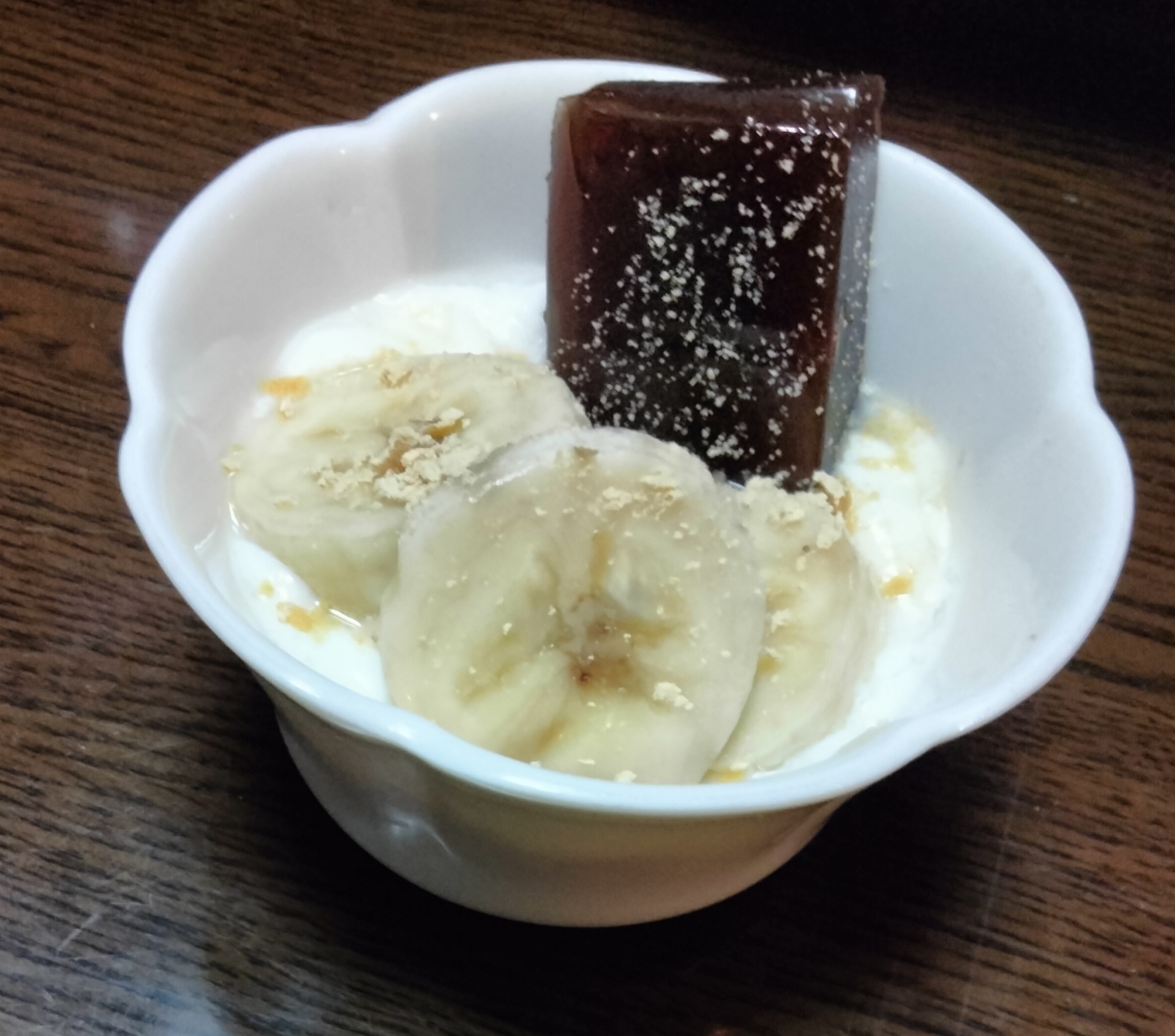 今日のヨーグルト♡バナナ&ようかん きな粉かけて