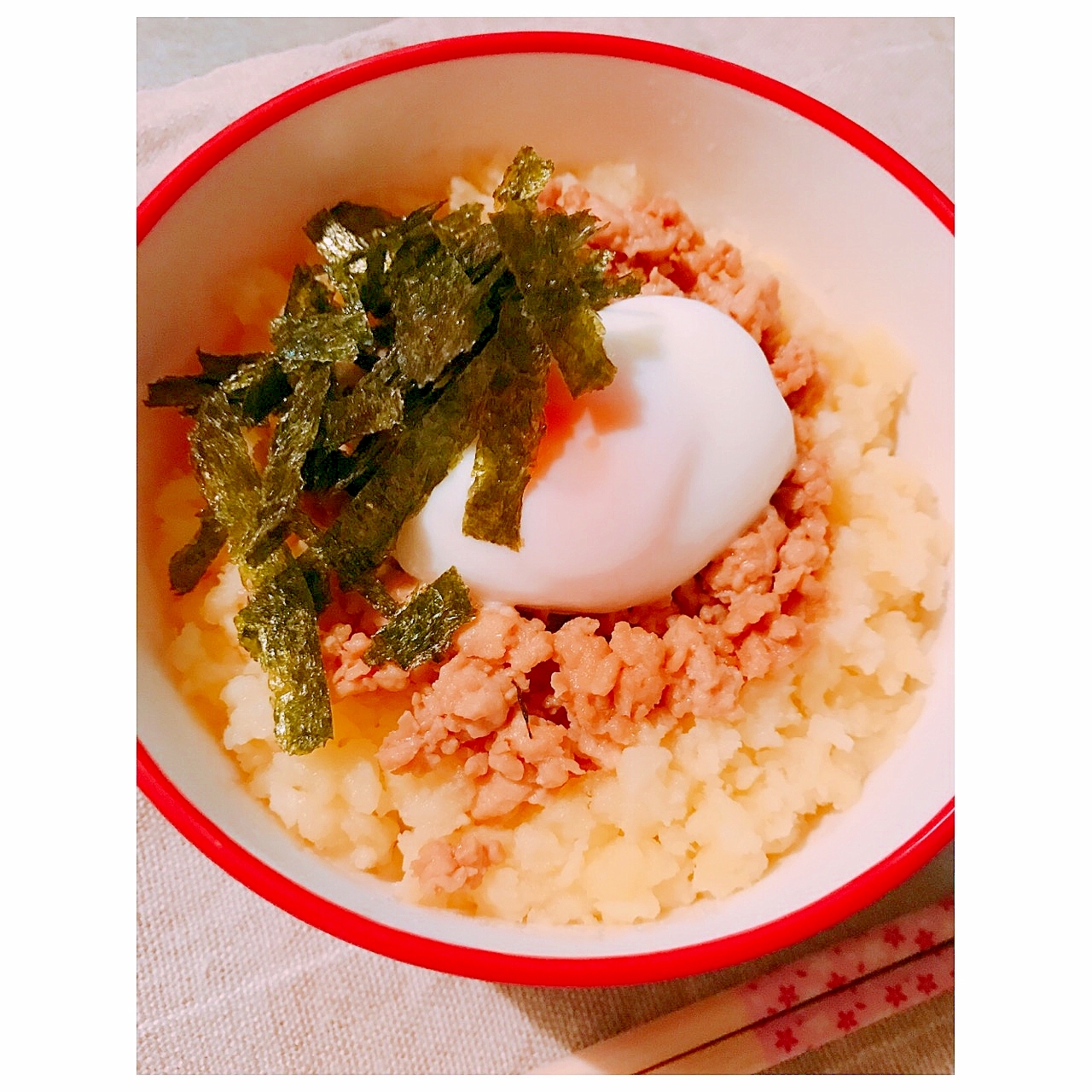 じゃがバターのせ♡鶏そぼろ丼