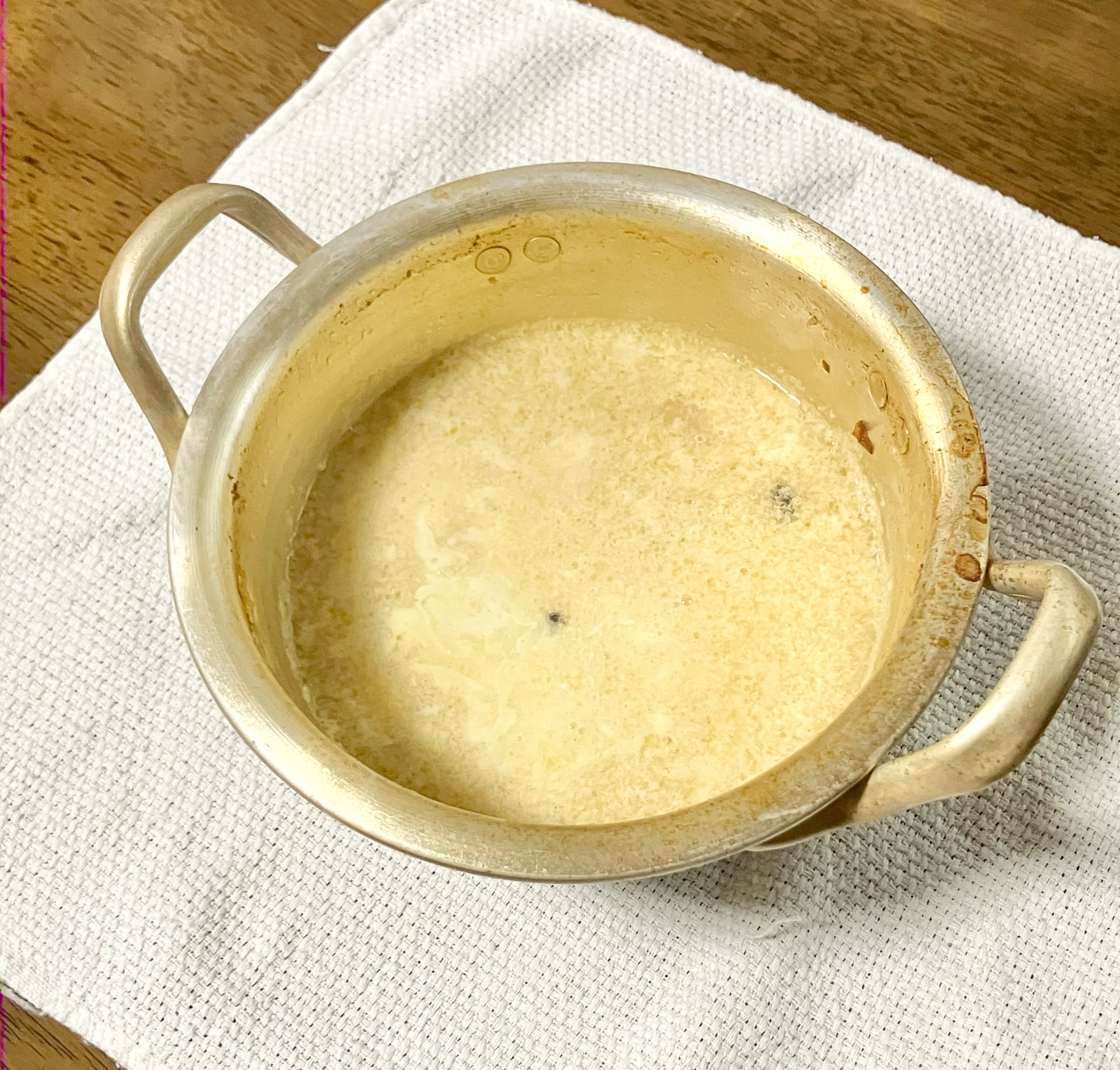 簡単☆余った鍋の汁で卵チーズ雑炊