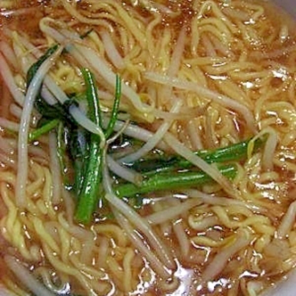 マルちゃん正麺で作る もやしと空芯菜の醤油ラーメン レシピ 作り方 By 一点集中力 楽天レシピ マルちゃん正麺で作る もやしと空芯菜の醤油ラーメン レシピ 作り方 By 一点集中力 楽天レシピ