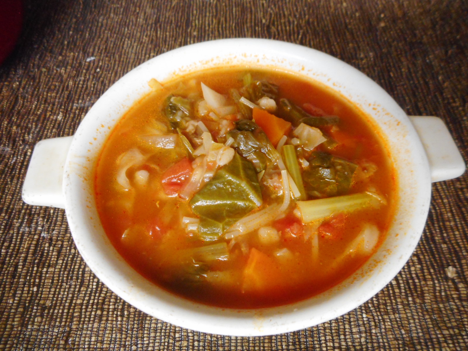 雑穀とパスタと野菜のトマトスープ