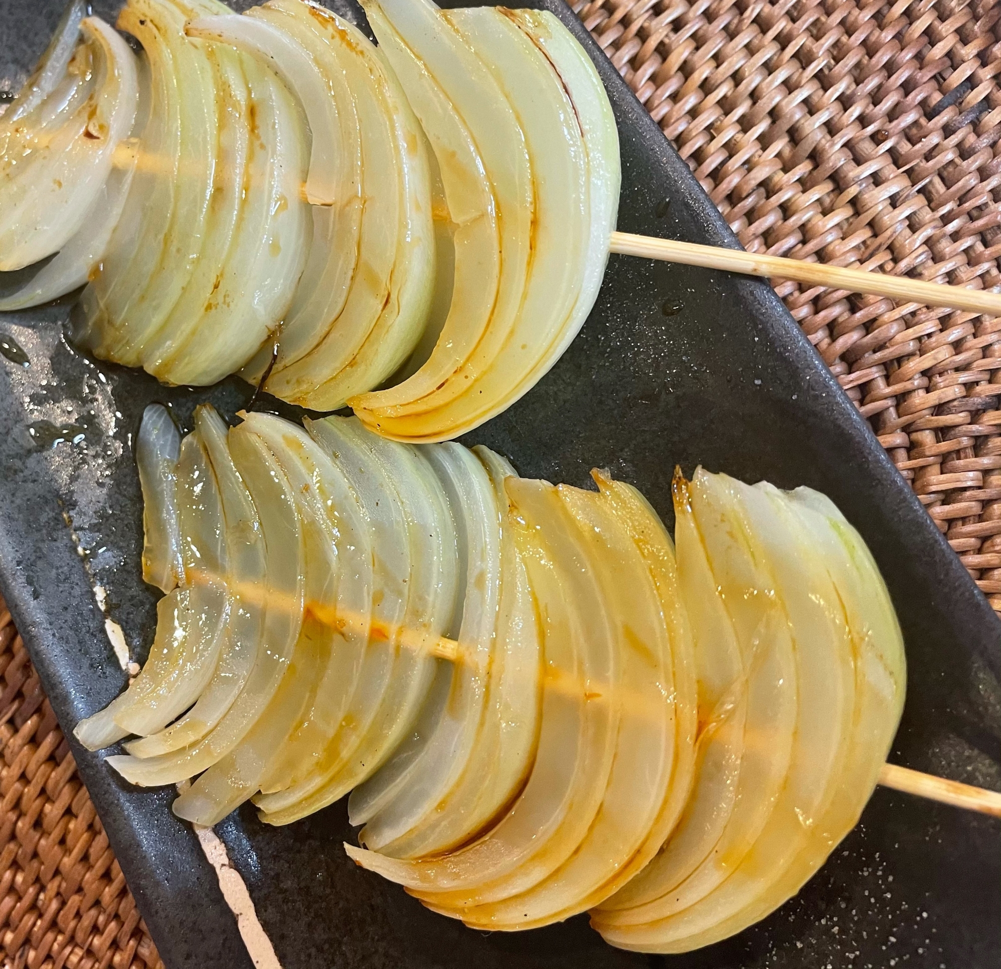 良質な成分豊富！とろしゃり☆玉ねぎの串焼き