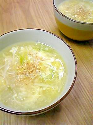 白菜と卵の中華スープ