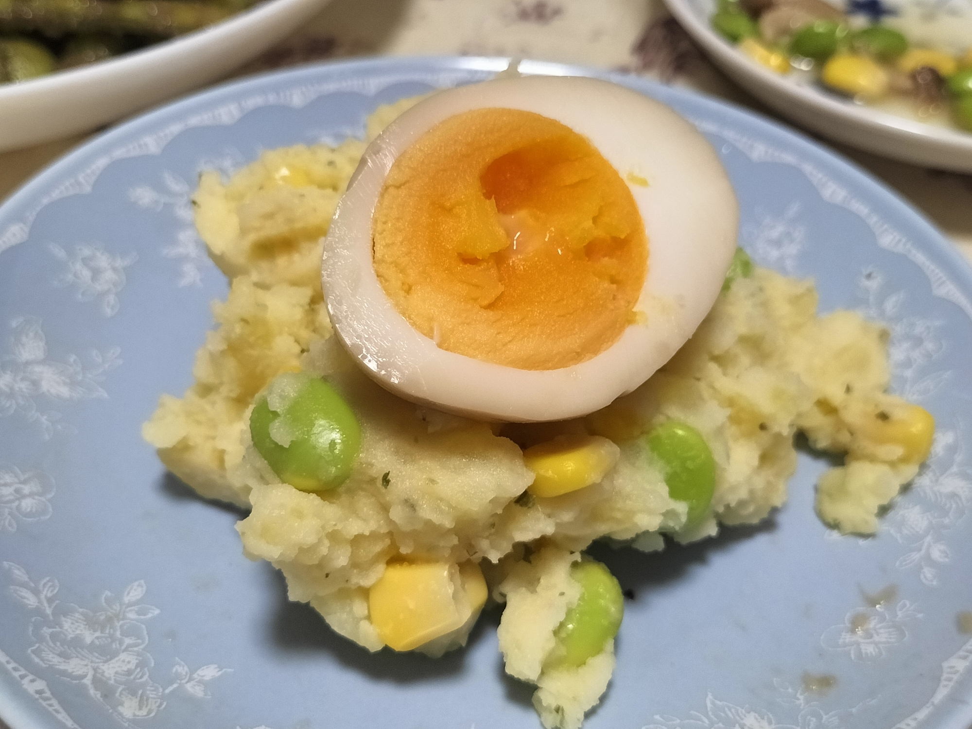 コーン缶で簡単ヘルシー♪夏野菜ポテトサラダ