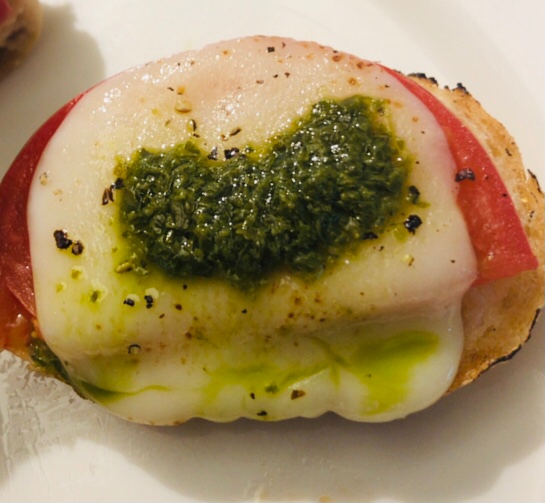 バゲットで バジルトマトチーズ レシピ 作り方 By Noa 1021 楽天レシピ バゲットで バジルトマトチーズ レシピ 作り方 By Noa 1021 楽天レシピ