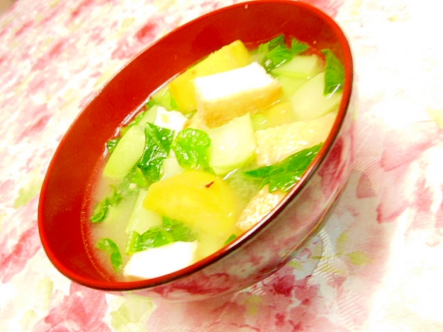❤小松菜と薩摩芋と厚揚げのお味噌汁❤