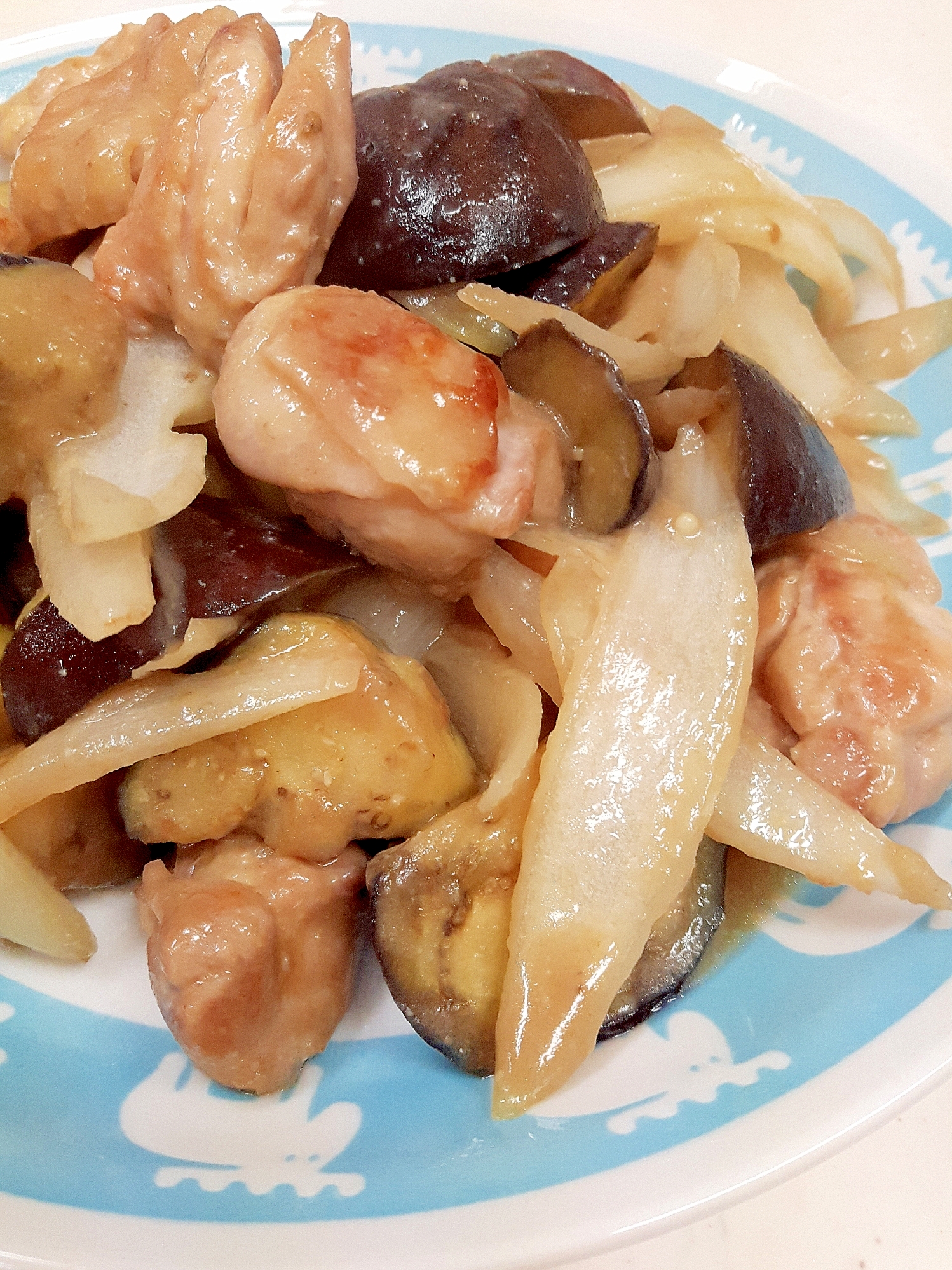 子供が喜ぶ 鶏もも肉とナスの味噌ゴマ炒め レシピ 作り方 By Acchan66 楽天レシピ