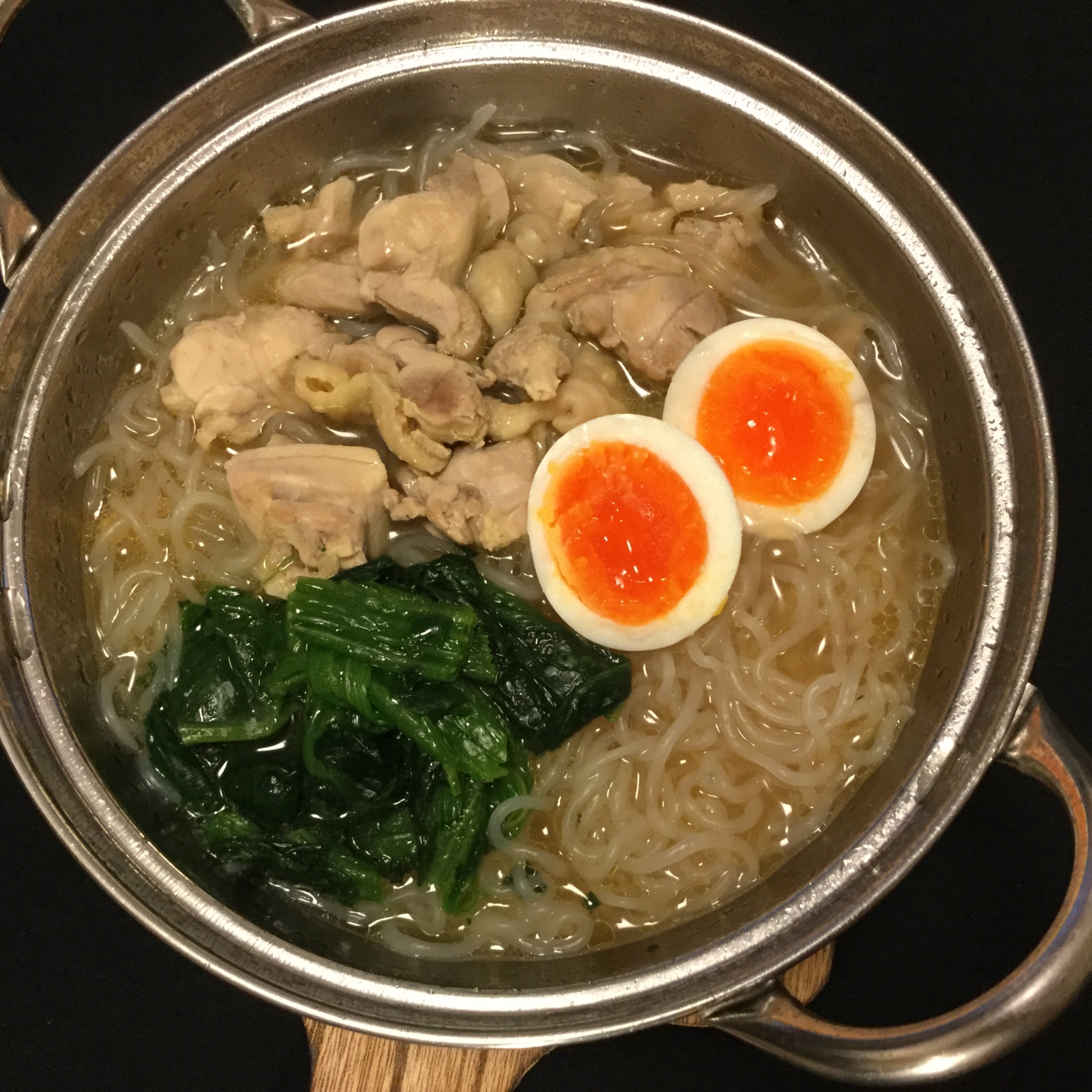 単身赴任に！ひとり鍋で「麺ぬき・ショウユラーメン」