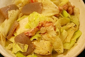 キャベツと鶏肉の黒胡椒炒め