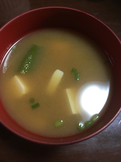 ネバネバ『オクラと豆腐の味噌汁』
